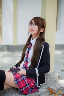 《制服女生》第一百八十八辑 线条与职责的交织